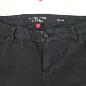 Women's Jennifer Lopez sz 16 Black Skinny jeans